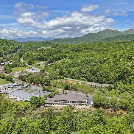 Best Western Plus River Escape Sylva / Dillsboro Exteriér fotografie