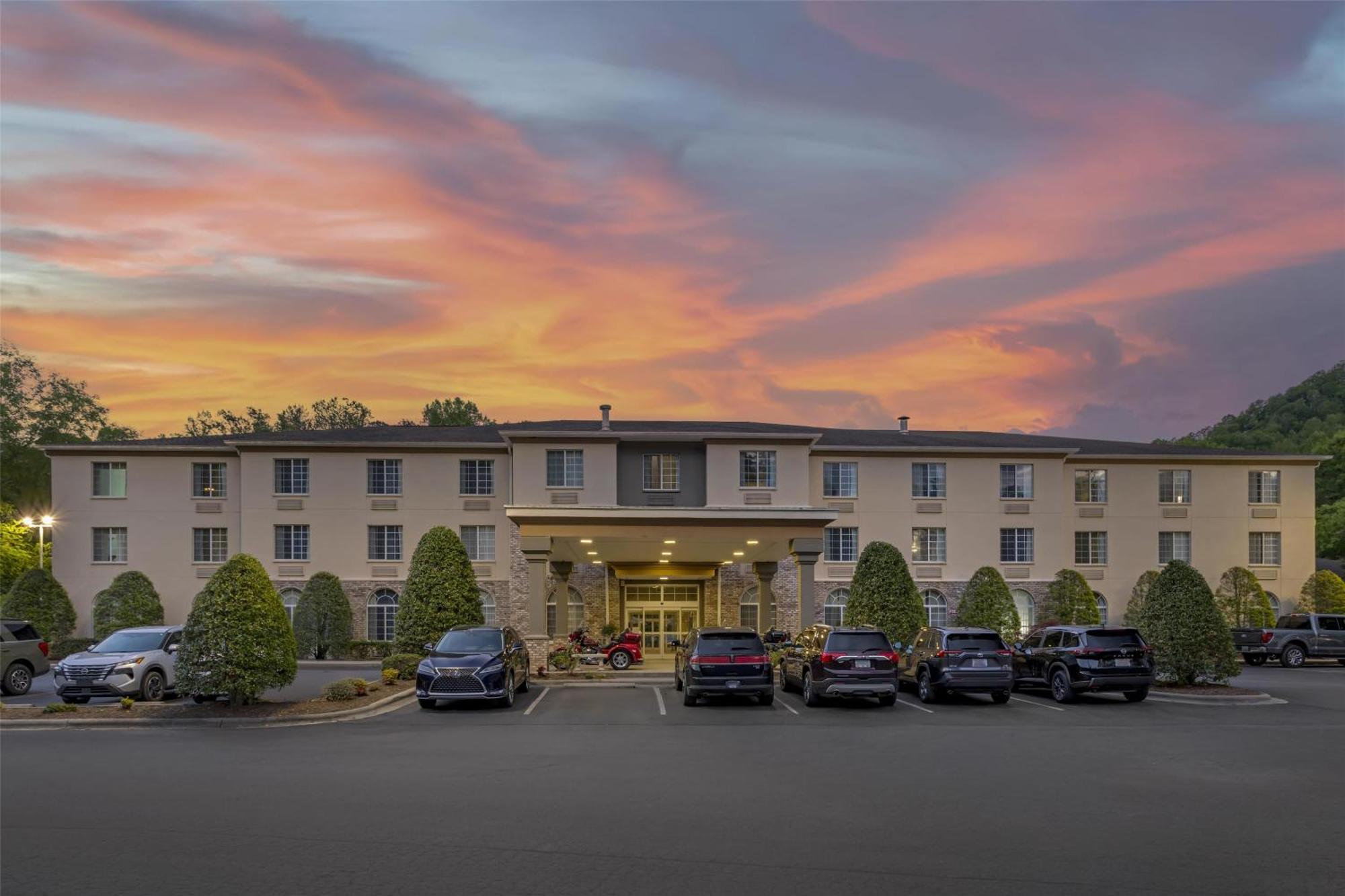 Best Western Plus River Escape Sylva / Dillsboro Exteriér fotografie
