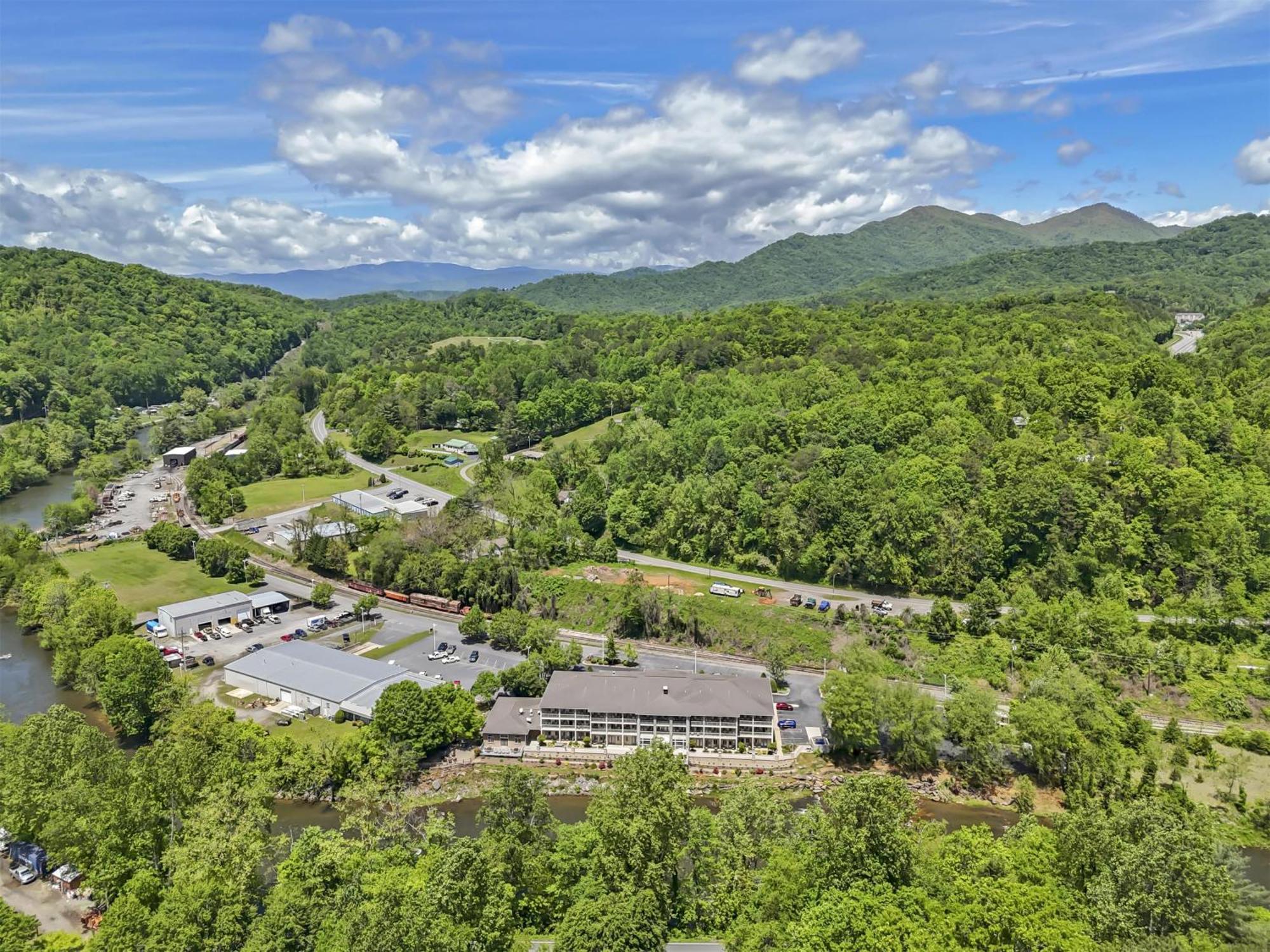 Best Western Plus River Escape Sylva / Dillsboro Exteriér fotografie